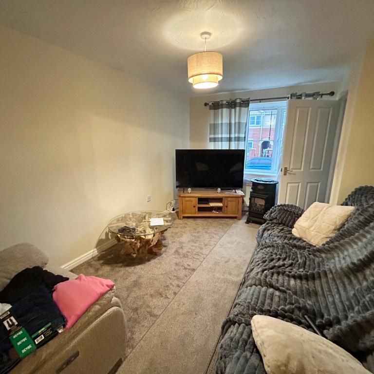 2 bedroom semi-detached house to rent - Photo 1