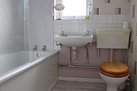 11 Ballaghbeg Park, Newcastle, BT33 0BU - Photo 4