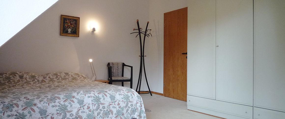 Charmante 2 1/2-Zimmer-Einliegerwohnung mit 70m² in Blankenese... - Foto 1