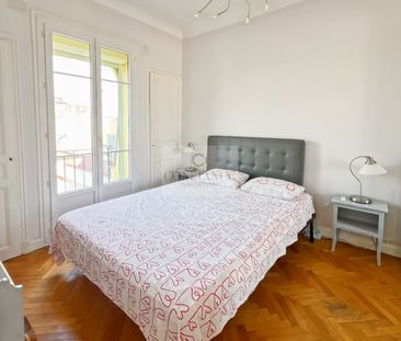 NICE CENTRE BD DUBOUCHAGE GRAND 2P MEUBLE DERNIER ETAGE BALCONS - Photo 3