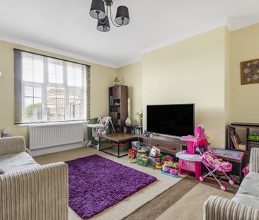 Birkenhead Avenue, Kingston Upon Thames, Surrey, KT2 - Photo 1