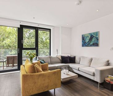 Spacious two bedroom, two bathroom apartment with private outside s... - Photo 5