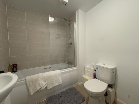 2 bedroom flat to rent - Photo 5