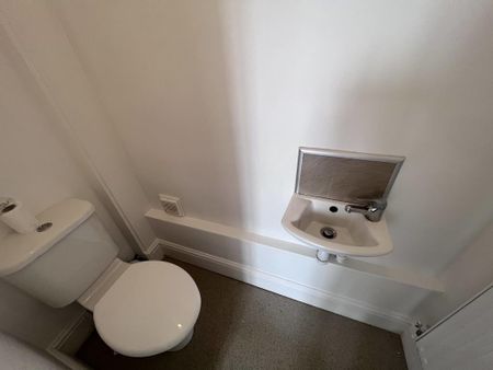 4 bedroom house share to rent - Photo 5