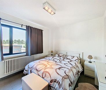 Lichtrijk appartement met 2 slaapkamers nabij Portus Ganda - Photo 2