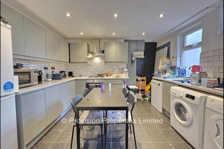 6 Bedroom Student Lets Leeds - Photo 5