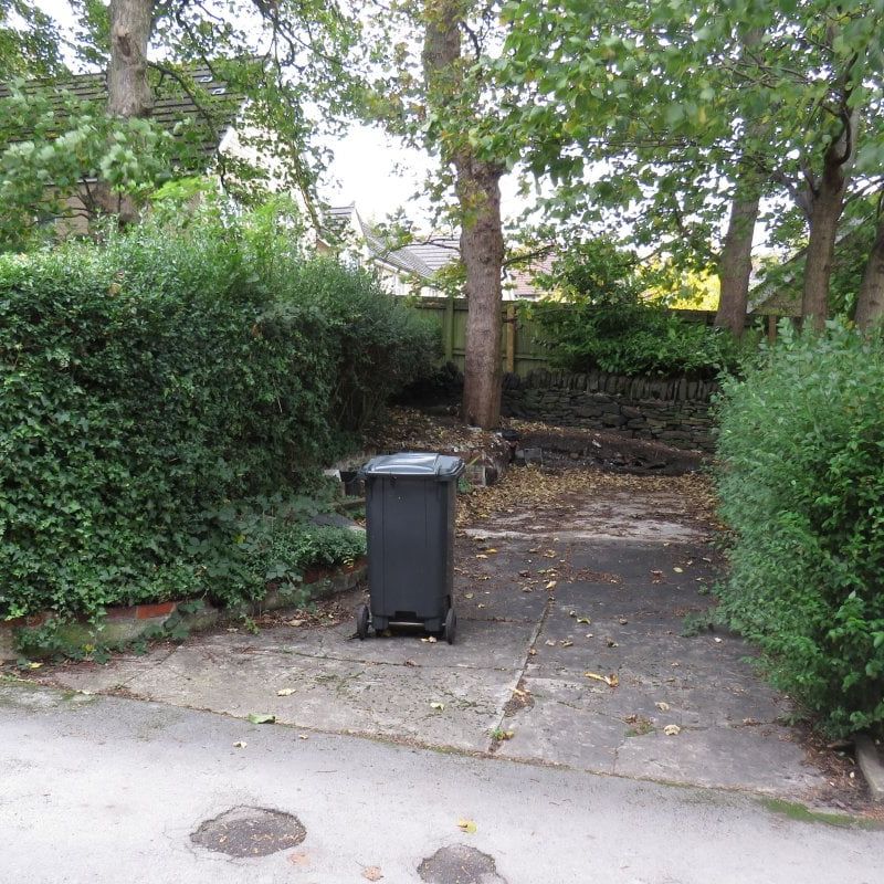 Laurel Crescent - Photo 1