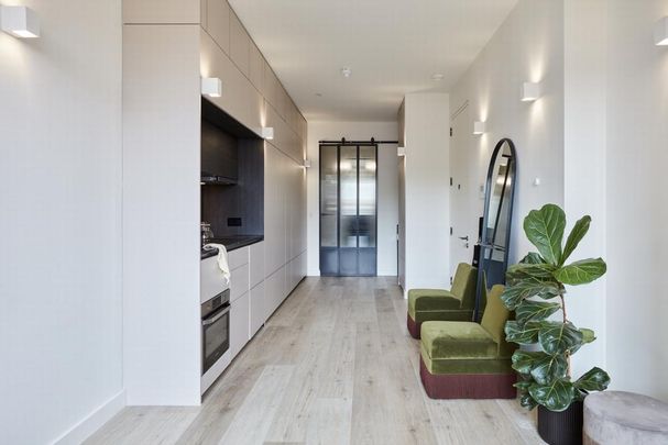 Studio to rent - Photo 1