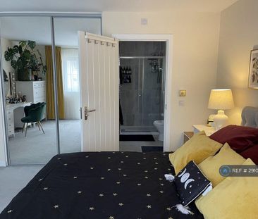 4 bedroom detached house to rent - Photo 6