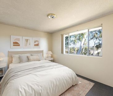 Comfortable 2-Bedroom Unit in Prime Liverpool Location - Photo 4