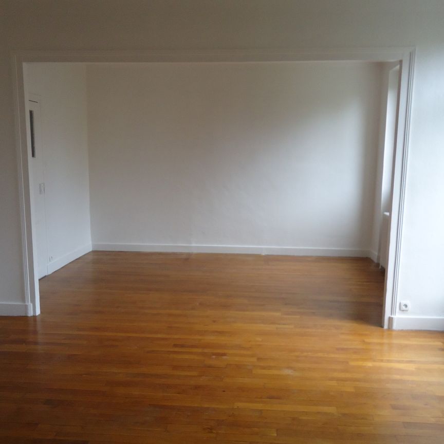 Location Appartement 4 pièces 101m² VARENNES VAUZELLES 58640 - Photo 1
