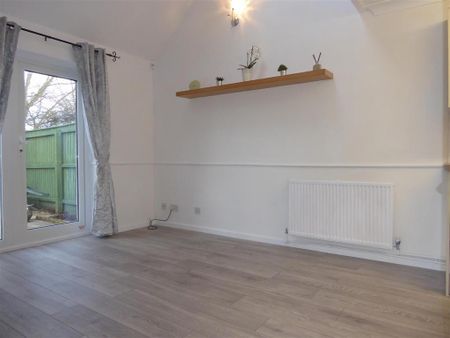 1 bedroom terraced house to rent - Photo 4