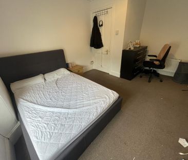 4 bedroom house share to rent - Photo 3