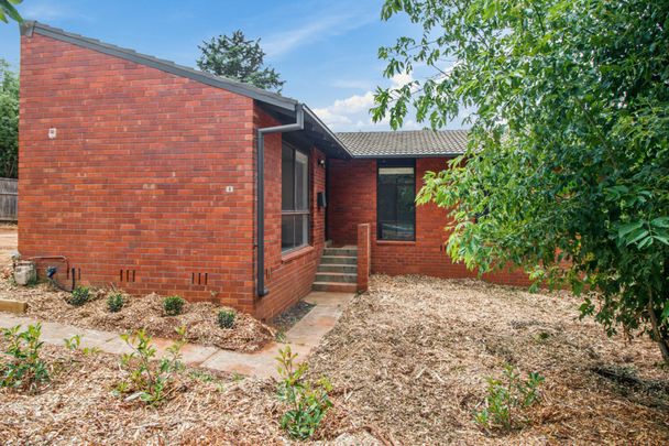 Renovated 3-bedroom home - Photo 1