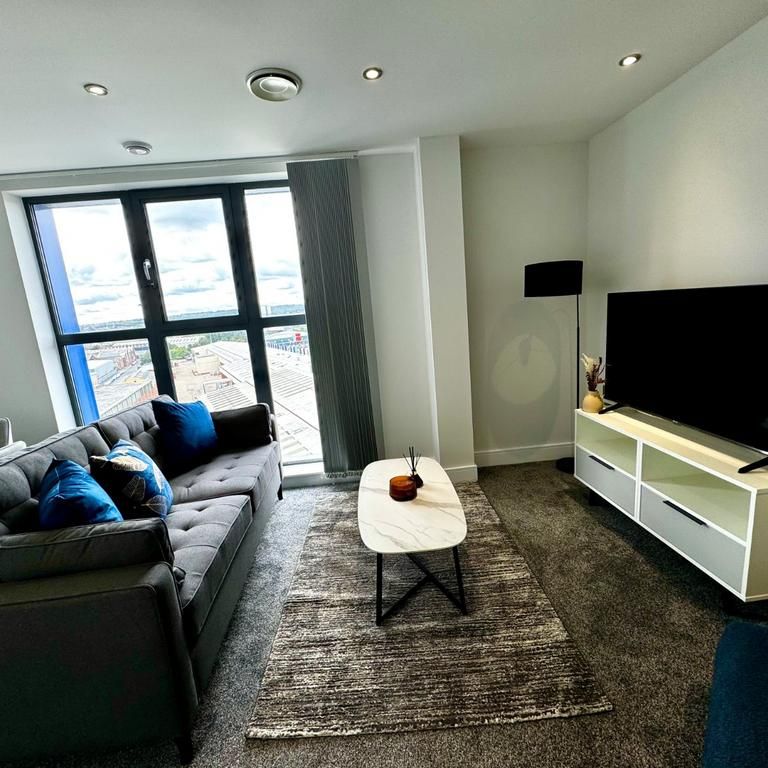 2 bedroom flat to rent - Photo 1
