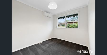 Court Location Charm in a Convenient Locale - Photo 5