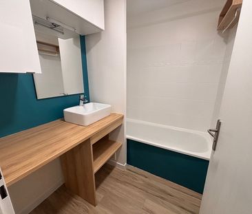 Location Appartement 3 pièces 61m² - Photo 6