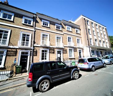 2 bed apartment to rent in Northernhay Place, Devon, EX4 - Photo 4