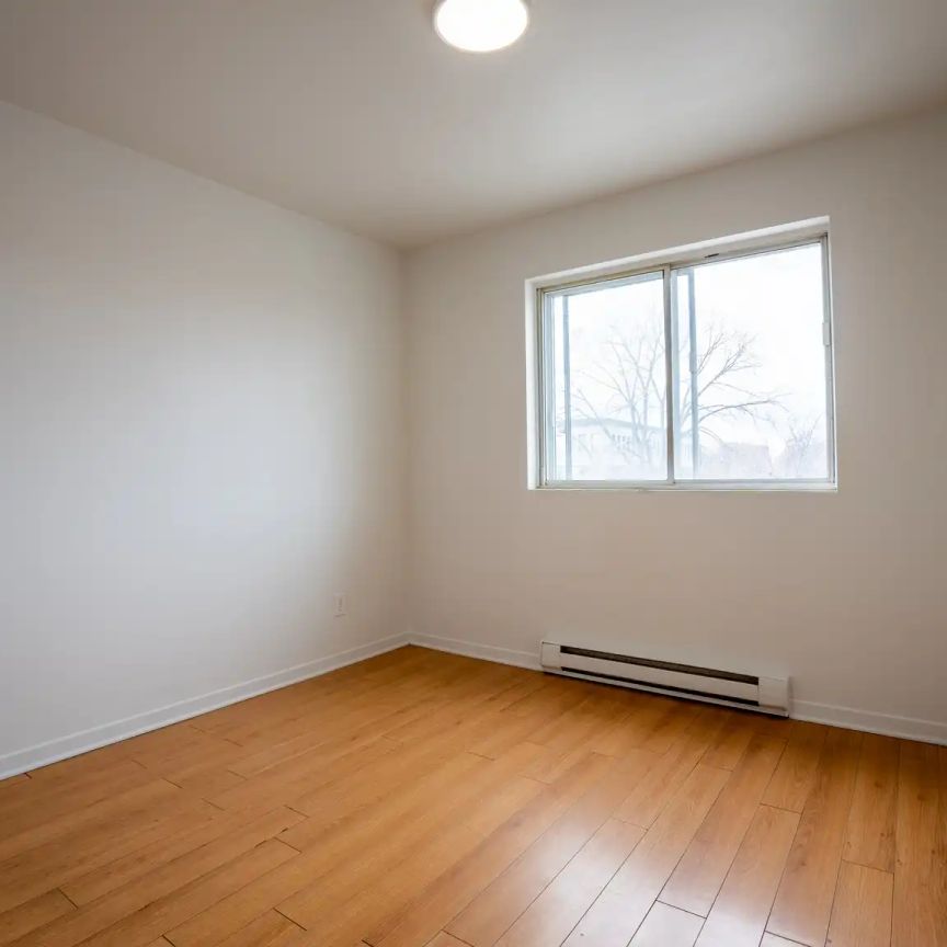 1440 Henri Bourassa Est — 3-1/2 - Photo 1