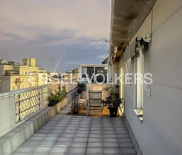 Barcelona - Photo 3