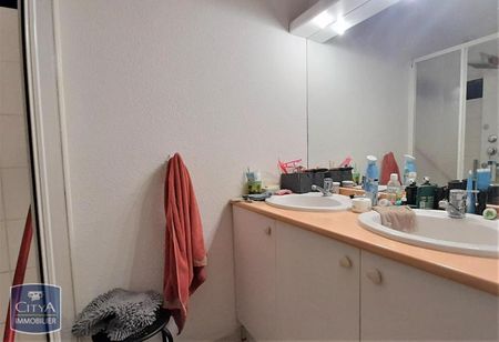 Location Appartement 3 pièces 61m² CAUSSADE 82300 - Photo 4