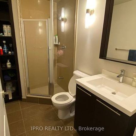 Yonge and 401-Beautiful Luxurious 2Bed+Den 2Baths - Photo 4