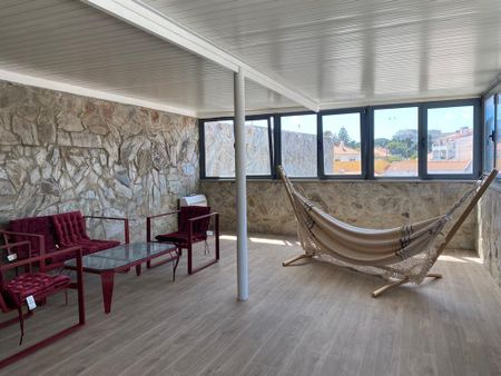 Moradia T3 remodelada com piscina e jardim para arrendamento em Alcoitão - Photo 5