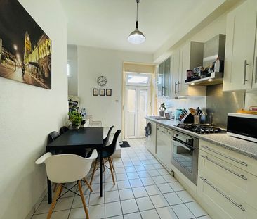 Location Appartement 3 pièces 66m² - Photo 3