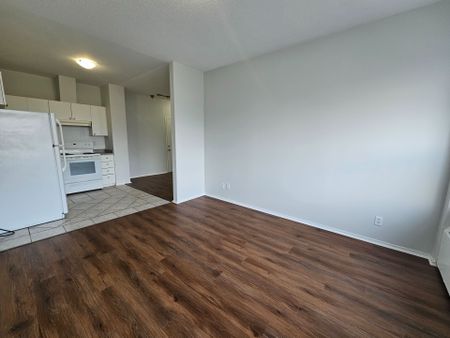 For Lease - 1801 Eglinton Avenue Unit# 302, Toronto, Ontario - Photo 4