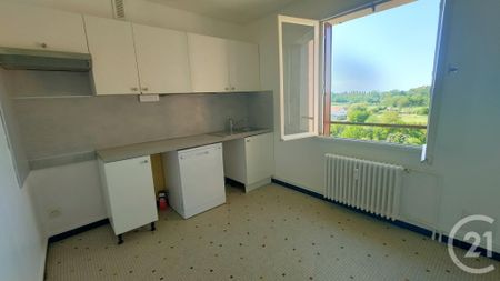 Location Appartement 4 pièces 73m² DECIZE 58300 - Photo 3