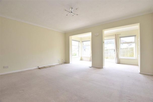 3 bedroom semi-detached house to rent - Photo 1