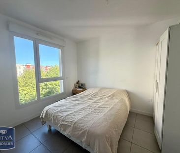 Location Appartement 2 pièces 46m² LYON 8ème - Photo 3