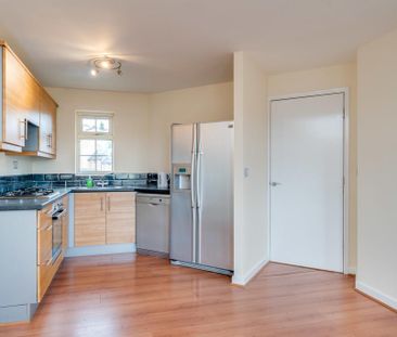 2 bedroom apartment to rent - Photo 3