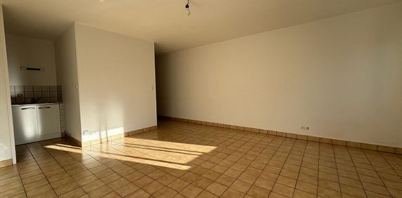 Location appartement 1 pièce, 32.00m², Laval - Photo 2