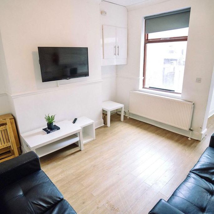 4 bedroom house share to rent - Photo 1