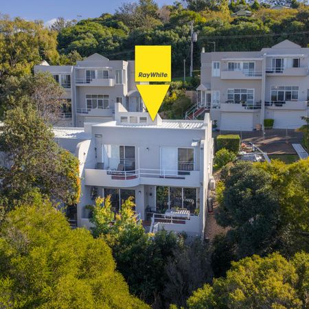 Experience Coastal Luxury at Its Finest! - Photo 4