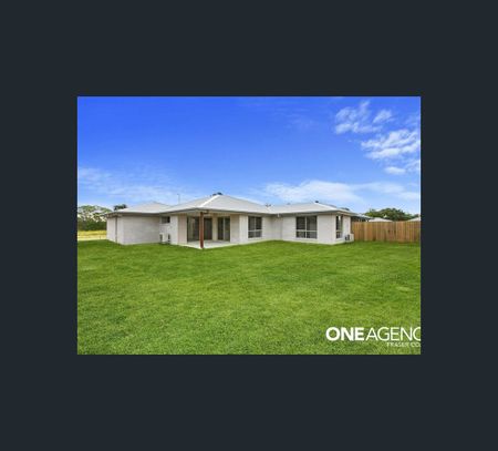 15 Sailaway Circuit, Eli Waters, Qld 4655 - Photo 2