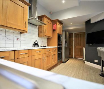 1 bedroom in a house share to rent - Photo 6