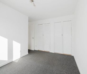 3 bedroom property to rent - Photo 2