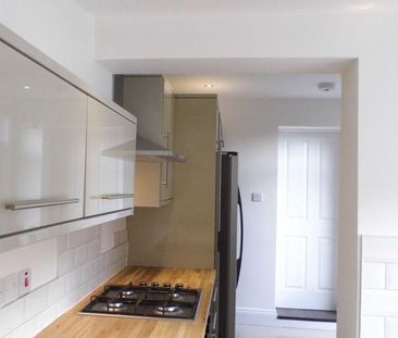 6 bedroom house of multiple occupation to rent - Photo 2