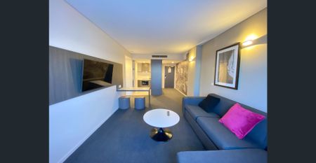 Mantra Southbank Residences-- 1 Bedroom 1 Bath Fully Furnished Apartment - BILLS INCLUDED! - Photo 5