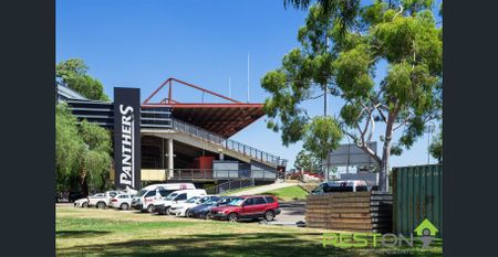 NEAR NEW LUXURY APARTMENT - Photo 5