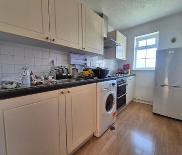 1 bedroom ground floor flat to rent - Photo 5