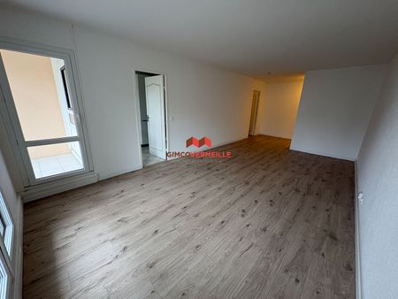 Location Appartement 4 pièces 88m² - Photo 2
