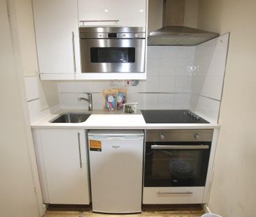 Studio to rent - Photo 3