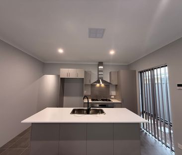 Brand New Build 3 x 2 x 1 Home Close To The Beach - Photo 5