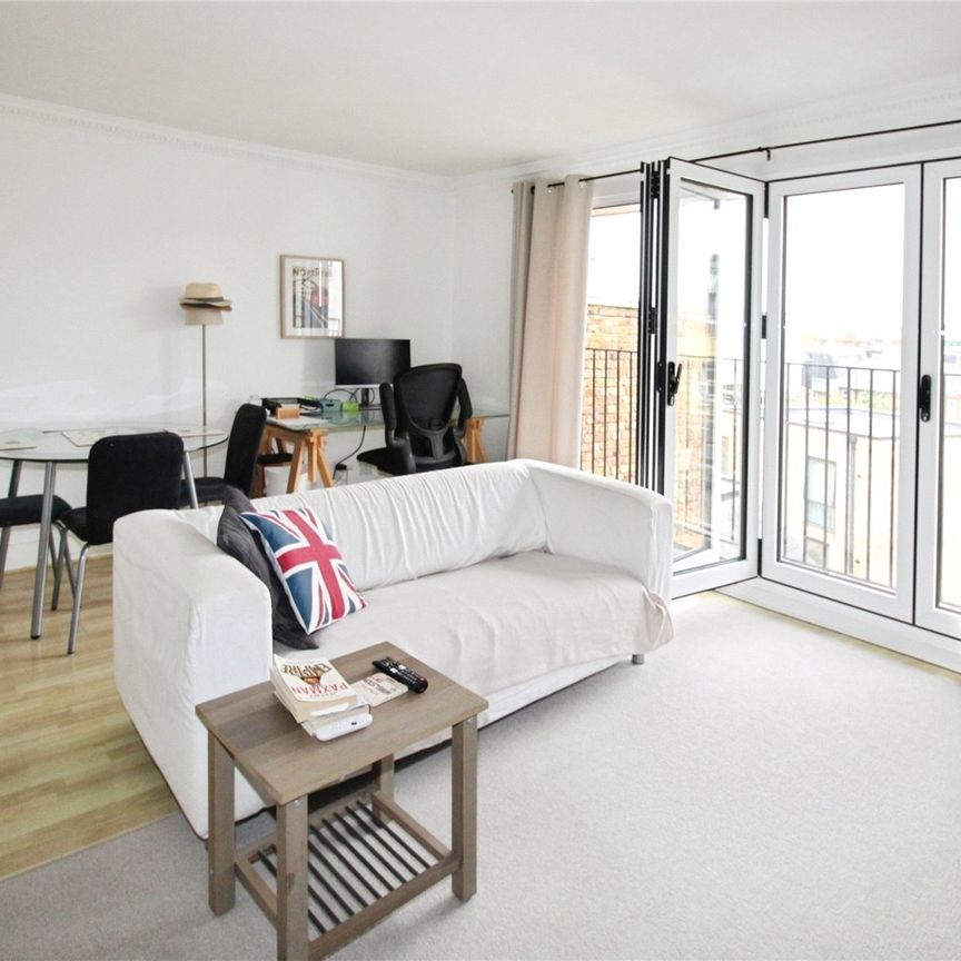 Merton Road, London, SW19 1ED - Photo 1