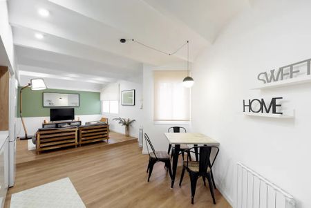 Carrer de Nàpols, Barcelona, Catalonia 08013 - Photo 3