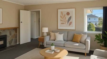 Spacious Family Home - Photo 3