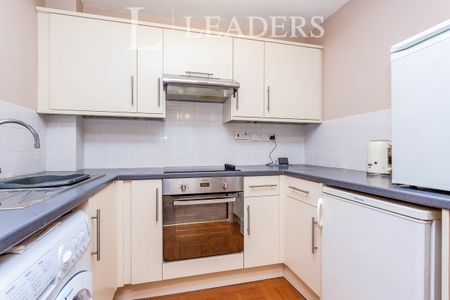 1 bedroom apartment to rent Church Court, Church Road, Haywards Heath, RH16 - Photo 5